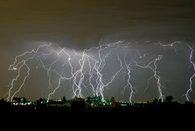 Magnificent Pictures of Thunderstorms (40 pics)