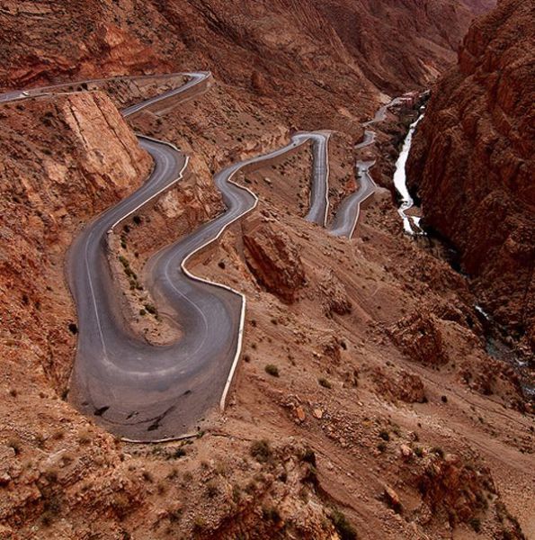 The Most Amazing Roads in the World (41 pics)