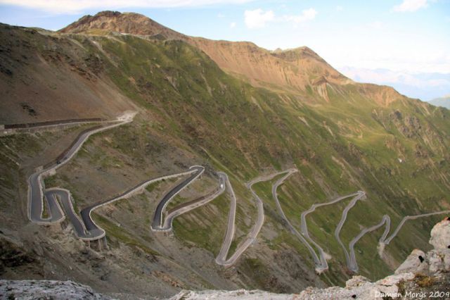 The Most Amazing Roads in the World (41 pics)