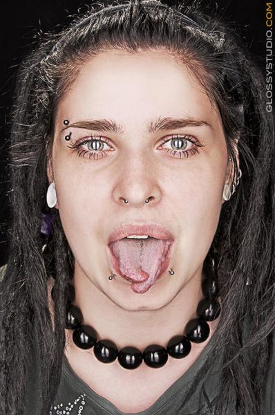 Most Pierced Woman in the world 28 pics 