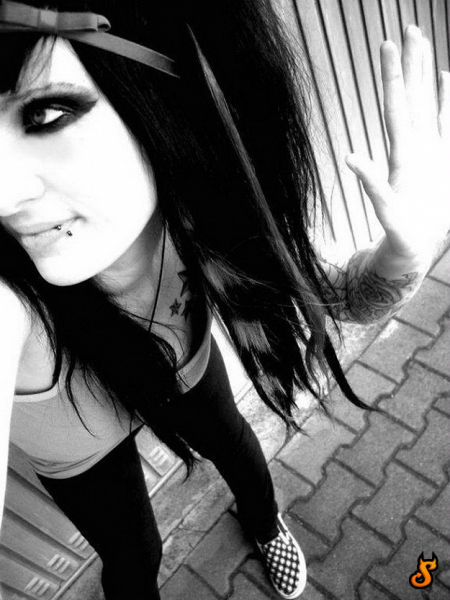 Emo Babes Pics Izismile Com