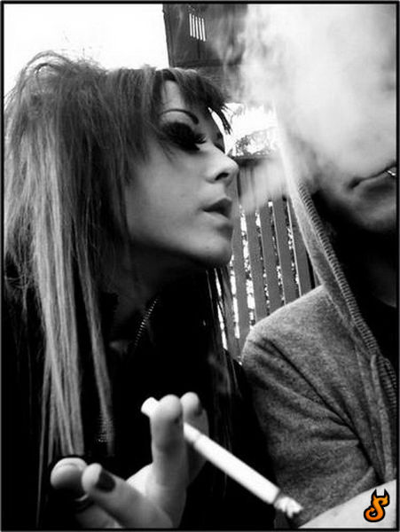 Emo Babes (71 pics)