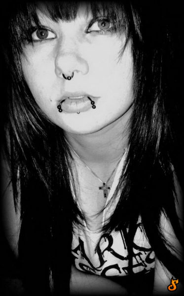 New Selection with Emo Girls (35 pics)