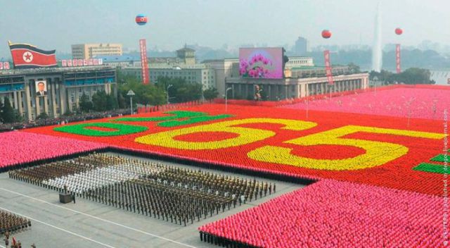 north korean army girls. North Korean Military Parade