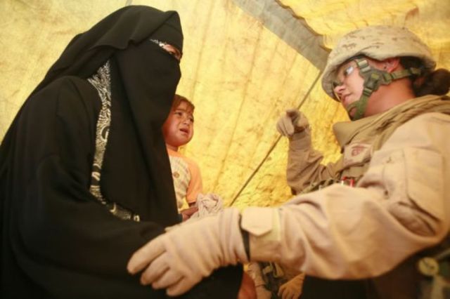 Fighting Females Fighting Females