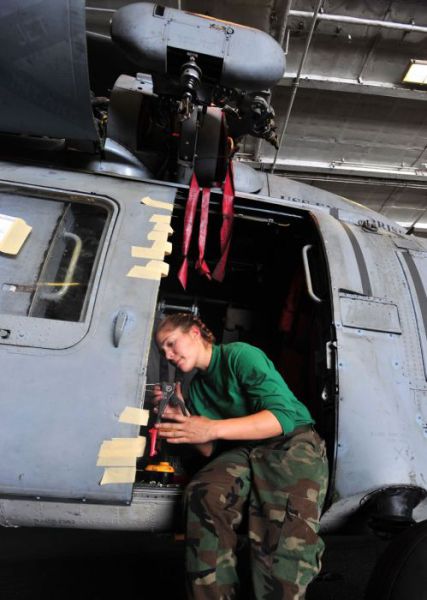 Fighting Females Fighting Females