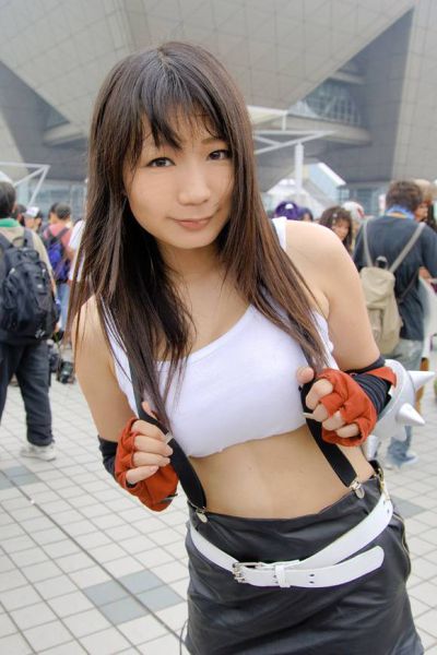 Sexy Cosplay Girls from Comiket