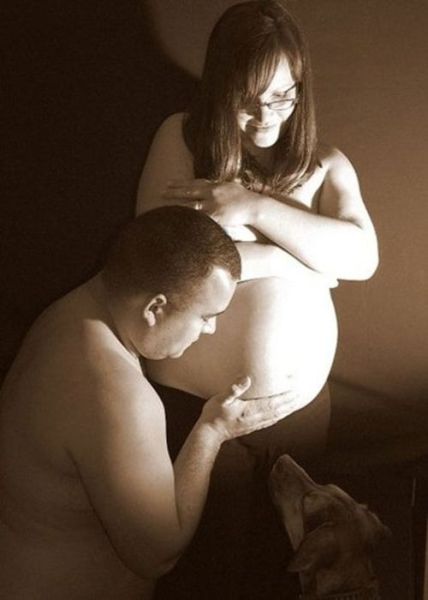 weird photos of 640 06 Weird Photos of Pregnant Women (34 pics)
