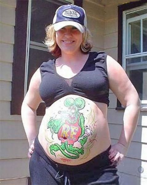 weird photos of 640 23 Weird Photos of Pregnant Women (34 pics)