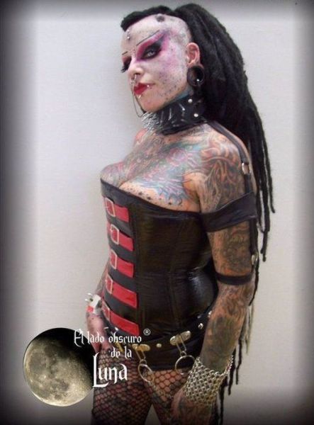 Scary Looking Goth Woman (11 pics) - Izismile.com