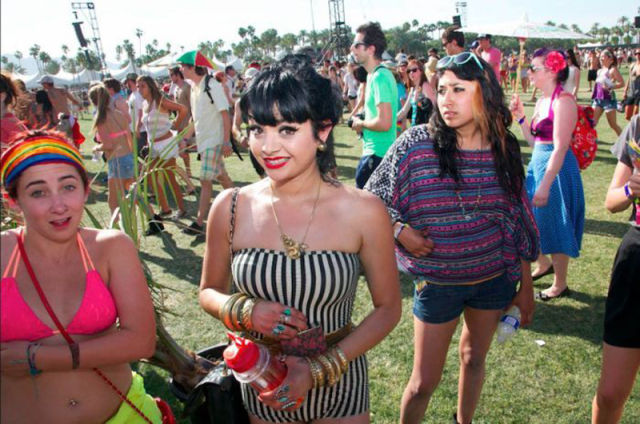 Coachella Music Festival: Half Naked Hot Young White Chicks Dancing
