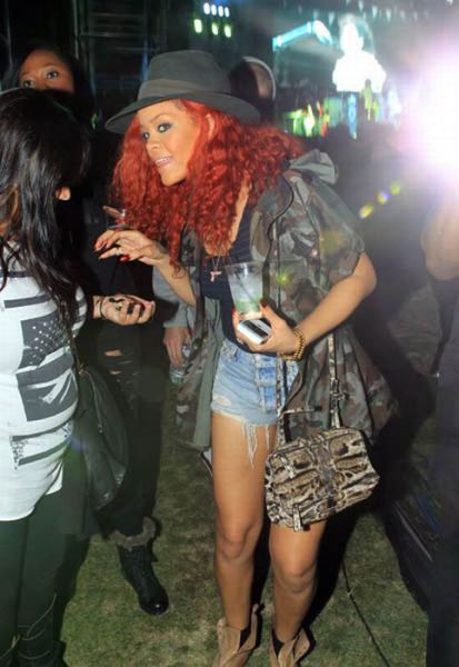 Coachella Music Festival: Half Naked Hot Young White Chicks Dancing