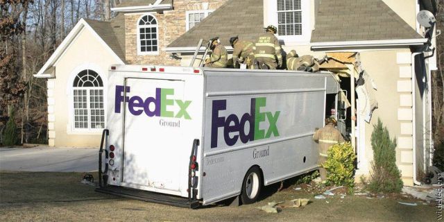 FedEx Truck Accident Crashes Into House