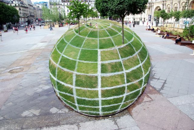 Amazing 3D Illusion in Paris