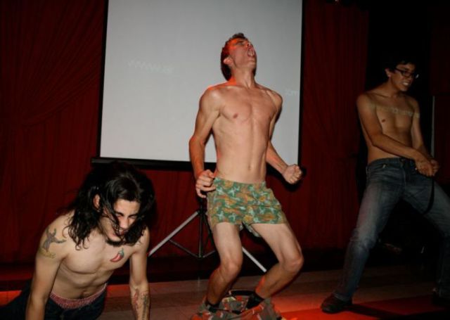 ridiculous_air_sex_championships_640_01.jpg