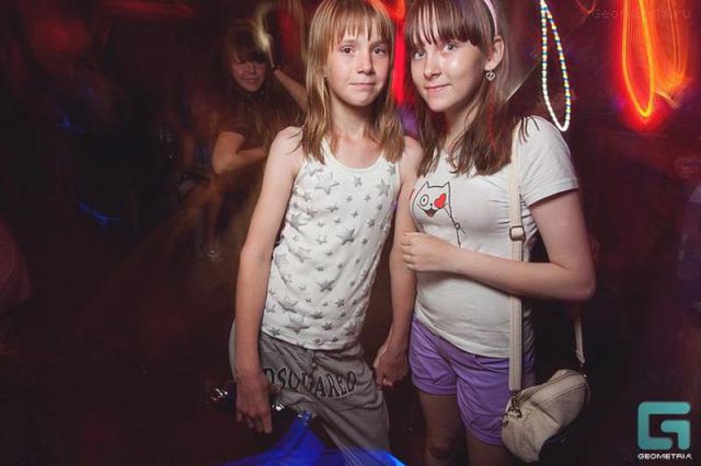 WTF this Russian night club (lots of PICS)