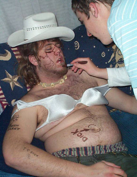 Hilarious Drunk Off Their Ass Photos