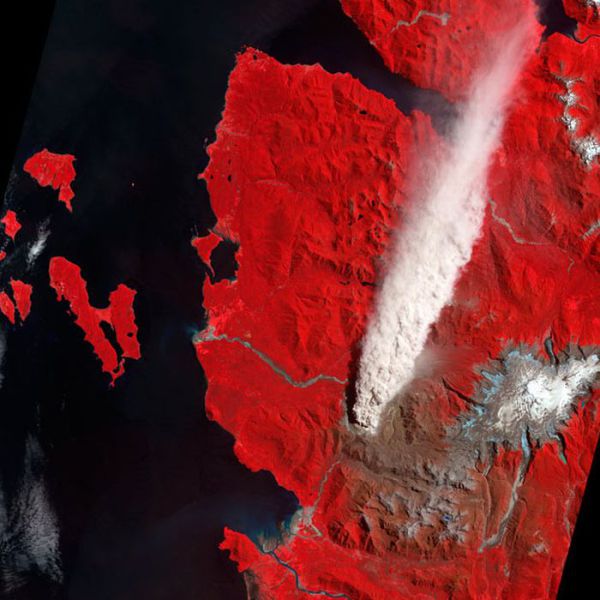 Incredible Space Photos of Volcanoes