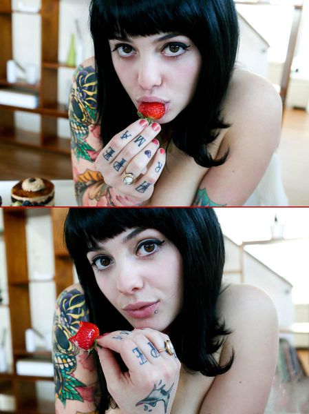 Chicks with Tattoo Sleeves