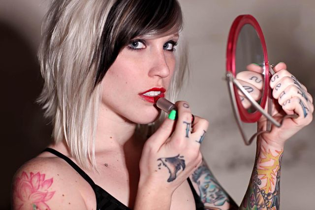 Chicks with Tattoo Sleeves