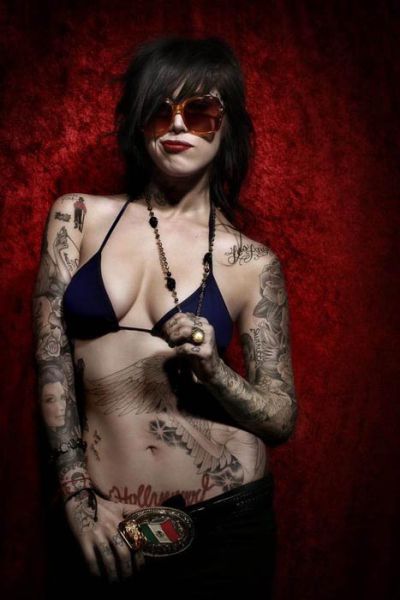 Chicks with Tattoo Sleeves