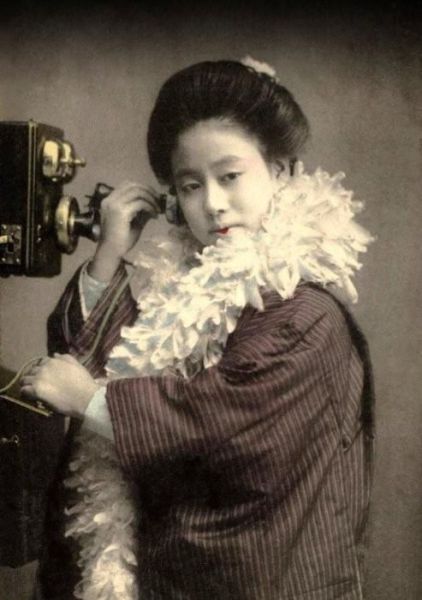 Retro Photos of Japanese Geisha Girls
