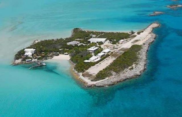 Celebrity Islands