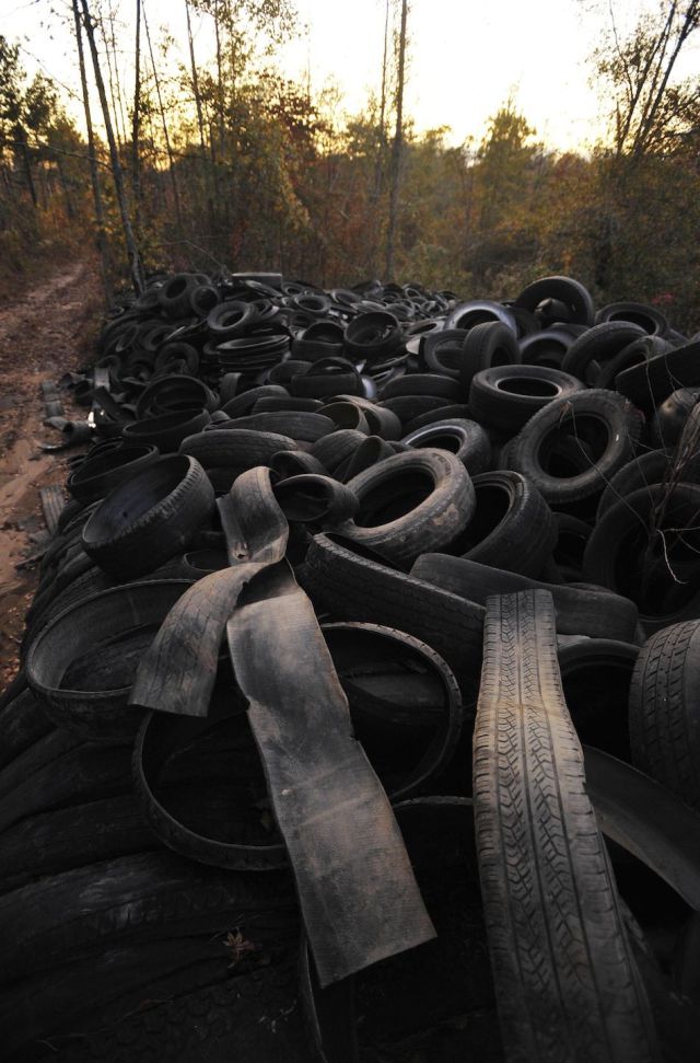 50-Acre Tire Heap Spotted on Google Maps