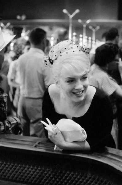 Rare Photographs of Celebrities. Part 17