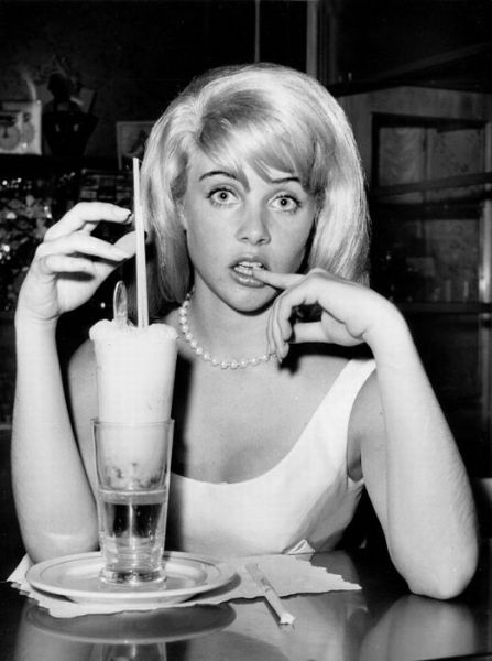 Rare Photographs of Celebrities. Part 18