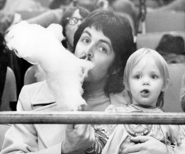 Rare Photographs of Celebrities. Part 19