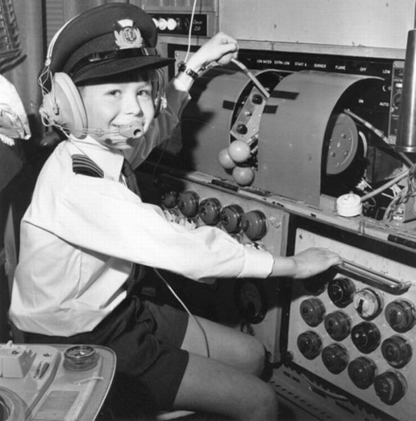 Rare Photographs of Celebrities. Part 19