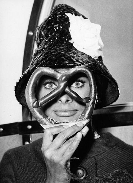 Rare Photographs of Celebrities. Part 19