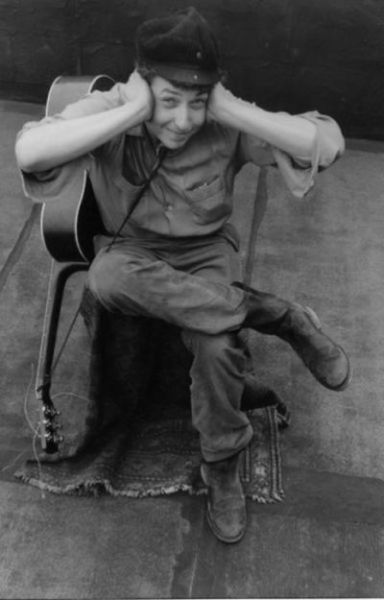 Rare Photographs of Celebrities. Part 19