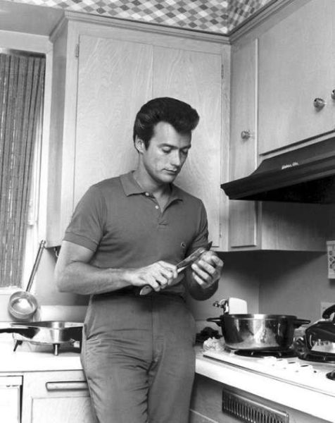 Rare Photographs of Celebrities. Part 19