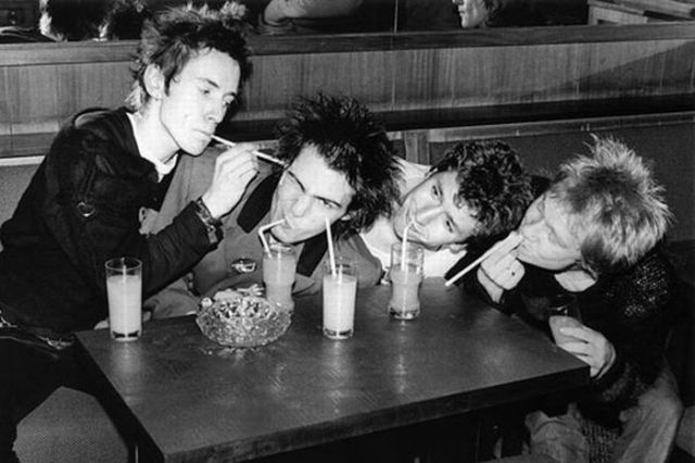 Rare Photographs of Celebrities. Part 19