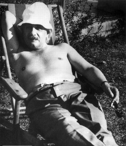 Rare Photographs of Celebrities. Part 19