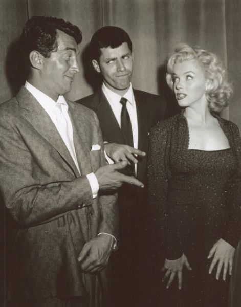 Rare Photographs of Celebrities. Part 19