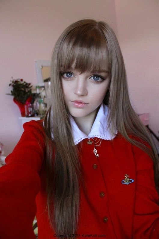 [imagetag] A Real Life Teen Barbie
