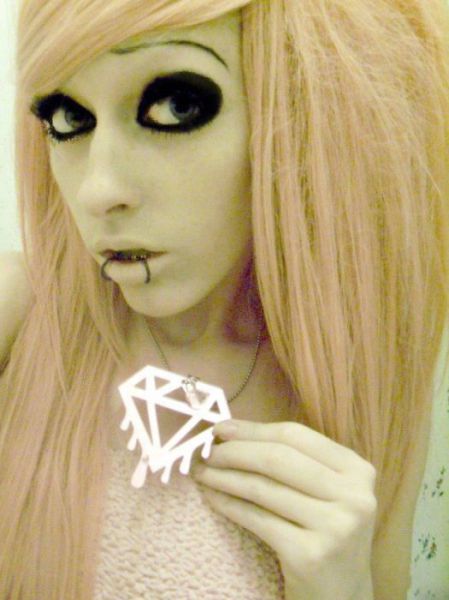 Cute Emo Girls