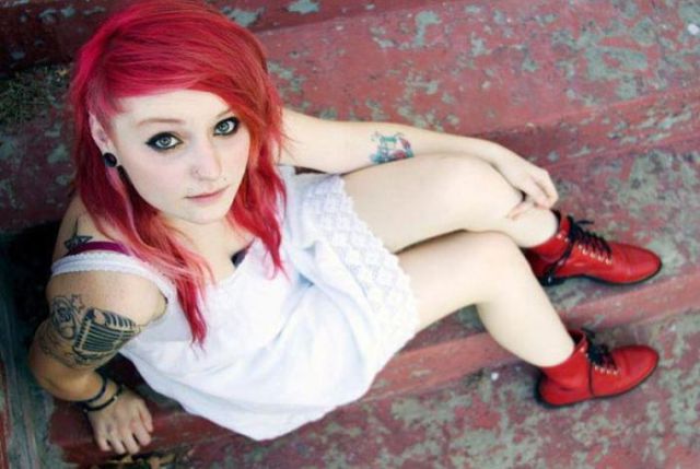 Cute Emo Girls