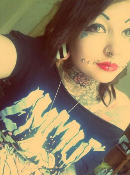 Cute Emo Girls