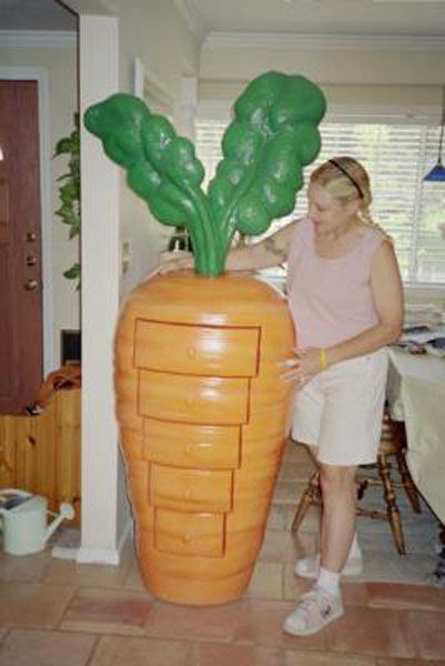 No One Likes Carrots More Than This Woman