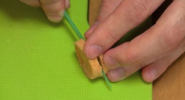 DIY Doll-Sized Candy Hamburgers from Japan