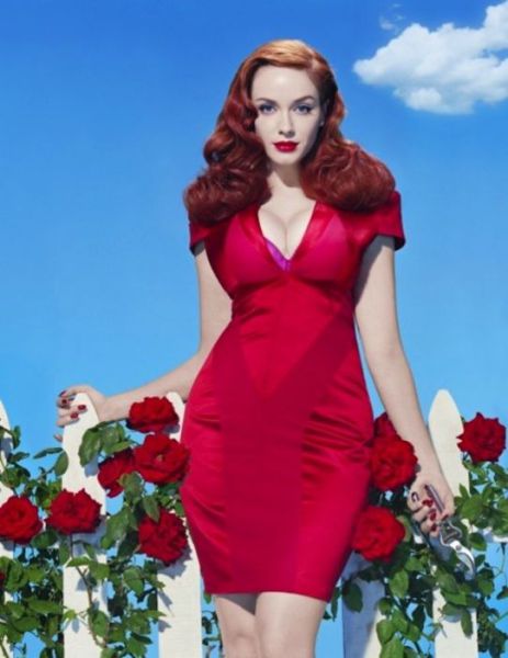Christina Hendricks’ Mesmerizing Cleavage