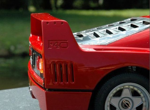 Thorough Miniature Copy of Ferrari F40