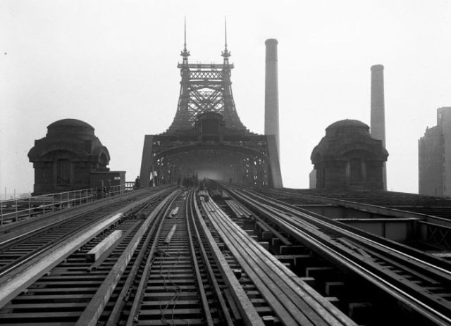 NYC Municipal Gallery Reveals Curious Historical Photos