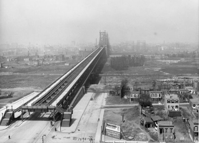 NYC Municipal Gallery Reveals Curious Historical Photos
