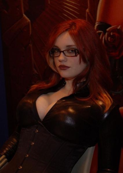 Return to Busty Girls in the Black Widow Costumes 21 pics 