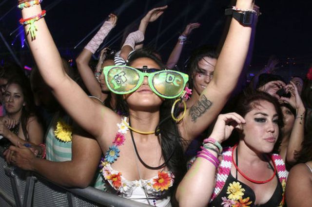 Cute Chicks from the Electric Daisy Carnival